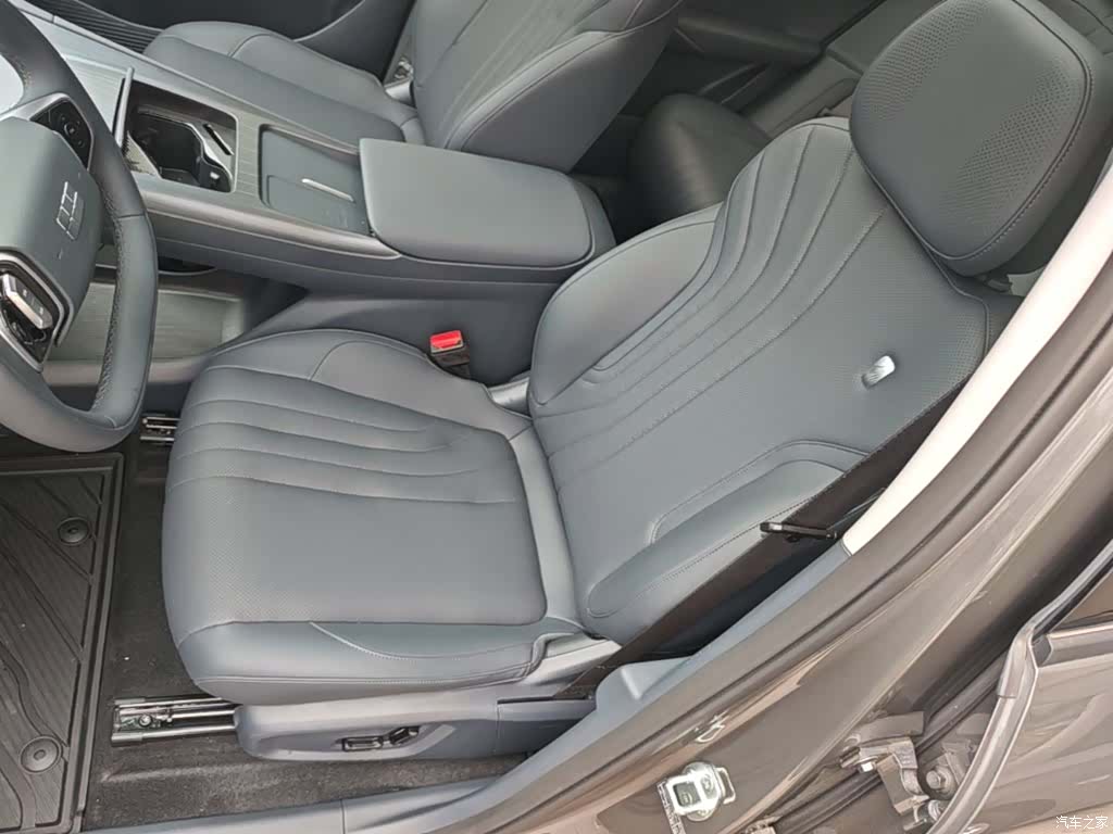 Geely Galaxy E5, 2026 15