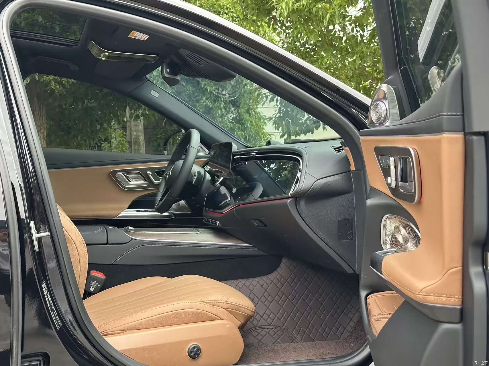 Mercedes-Benz E-Class, 2025 11