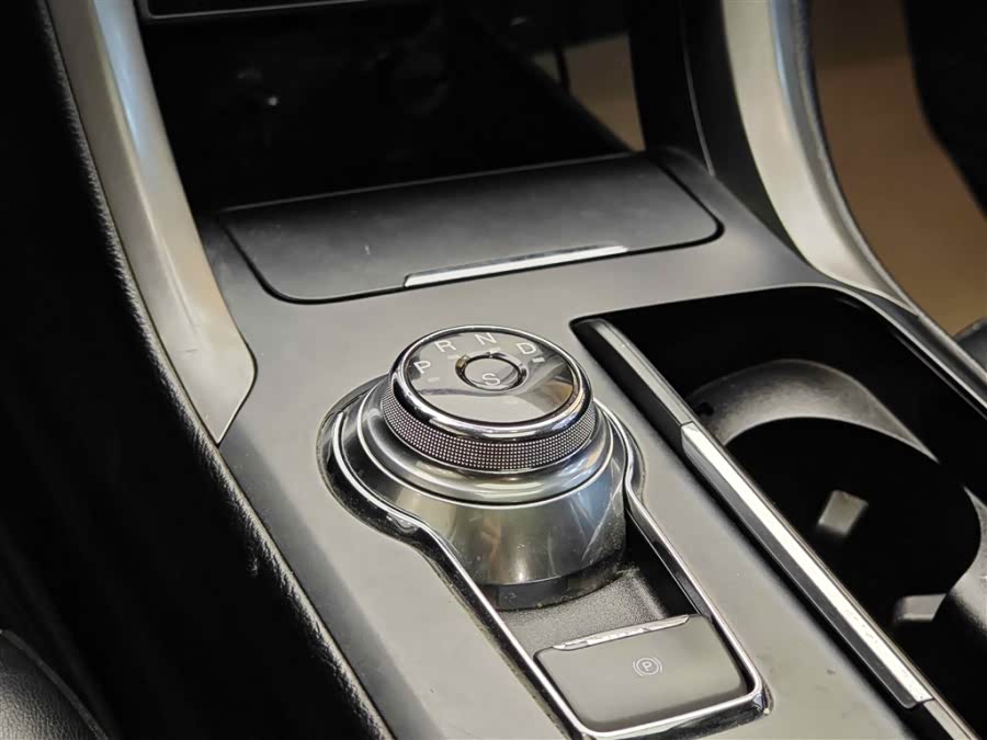 Ford Mondeo 2017, фото 18