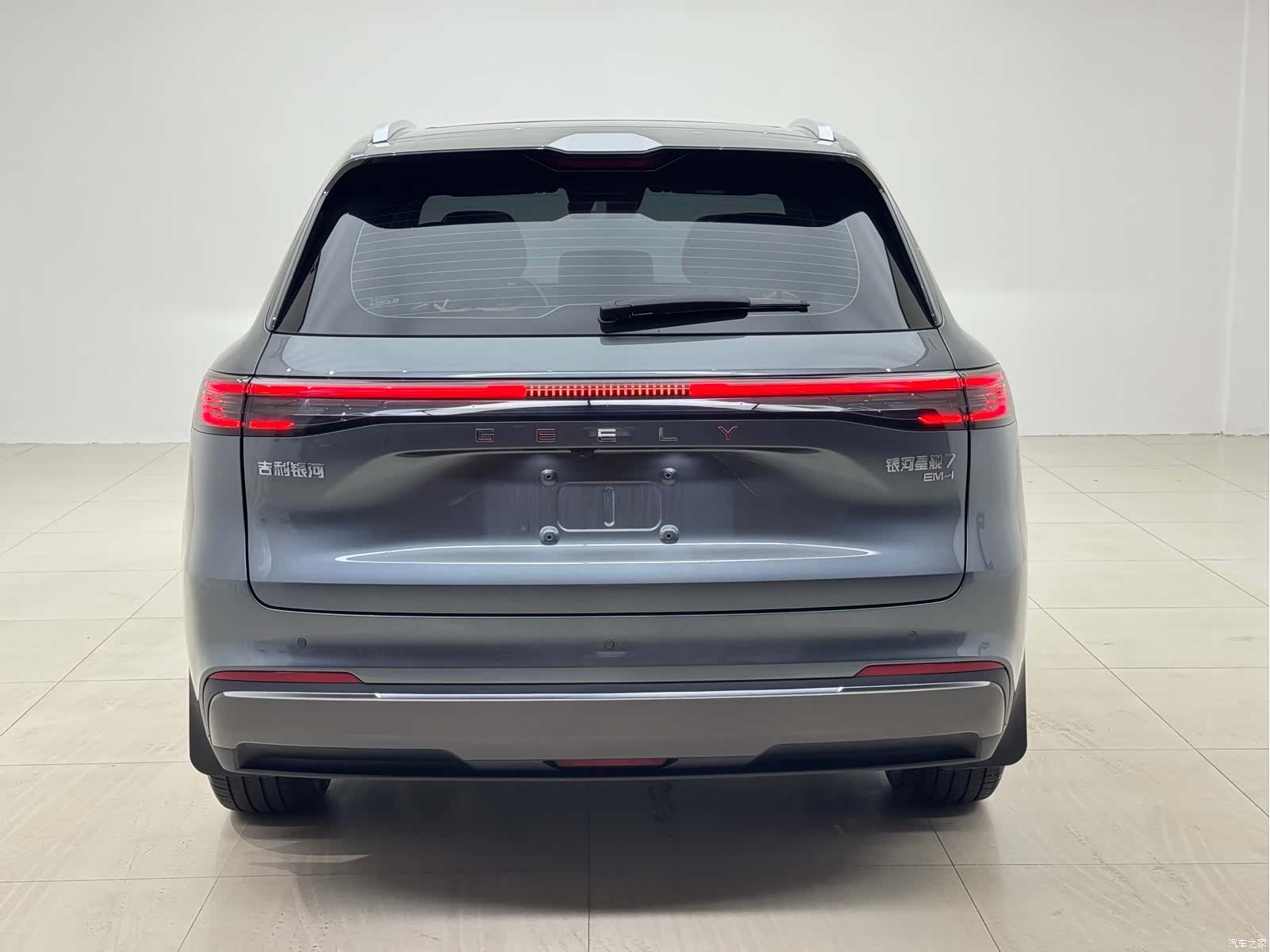 Geely 7, 2025 все фото