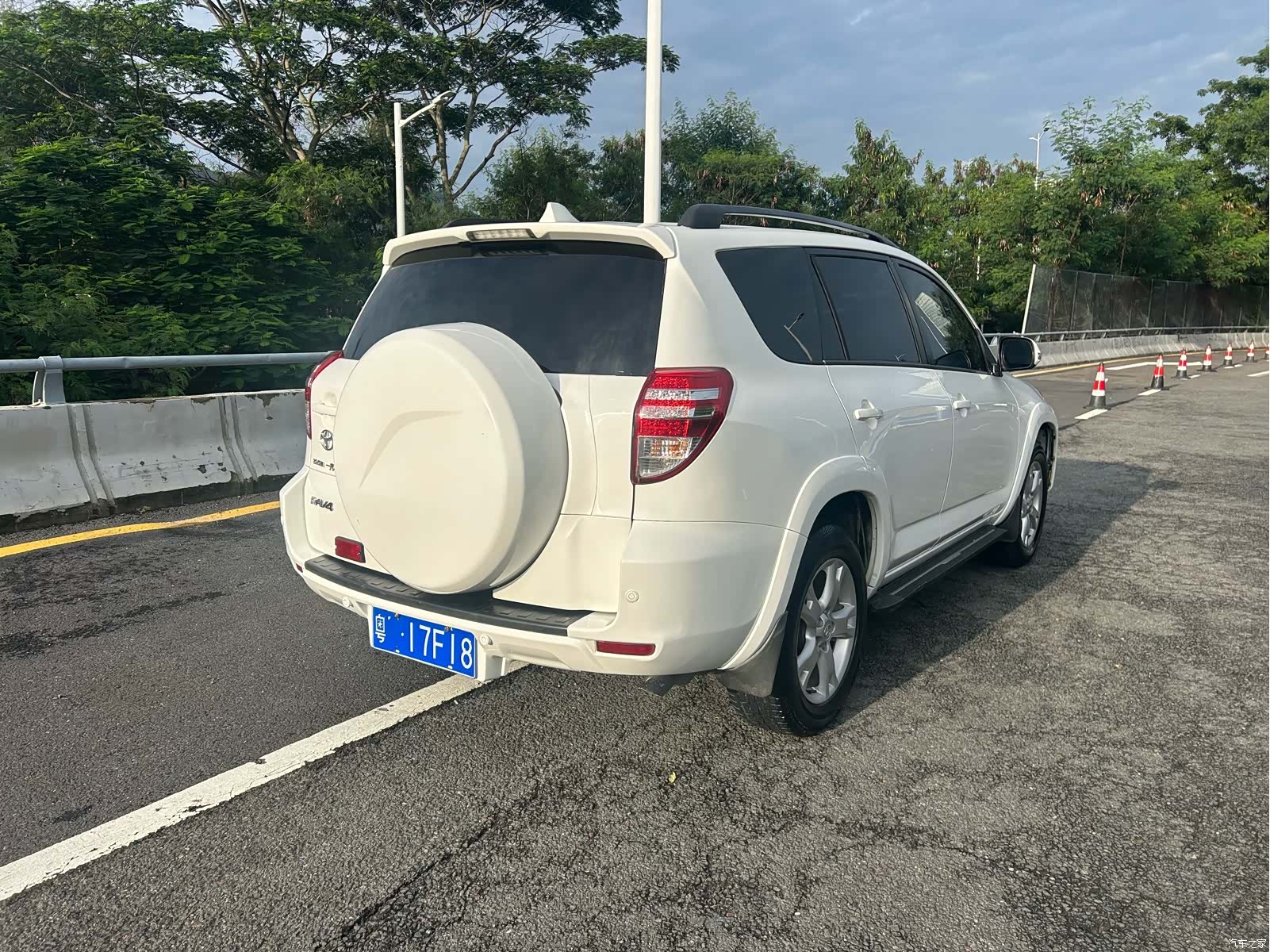 Toyota RAV4, 2011 все фото