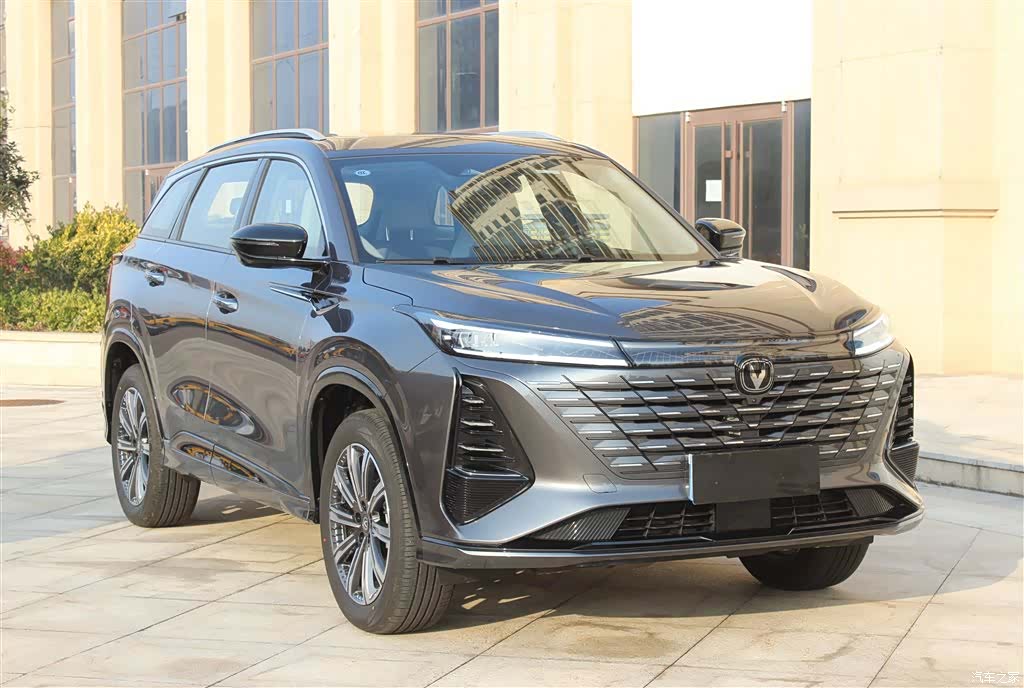 Changan CS75, 2025 4