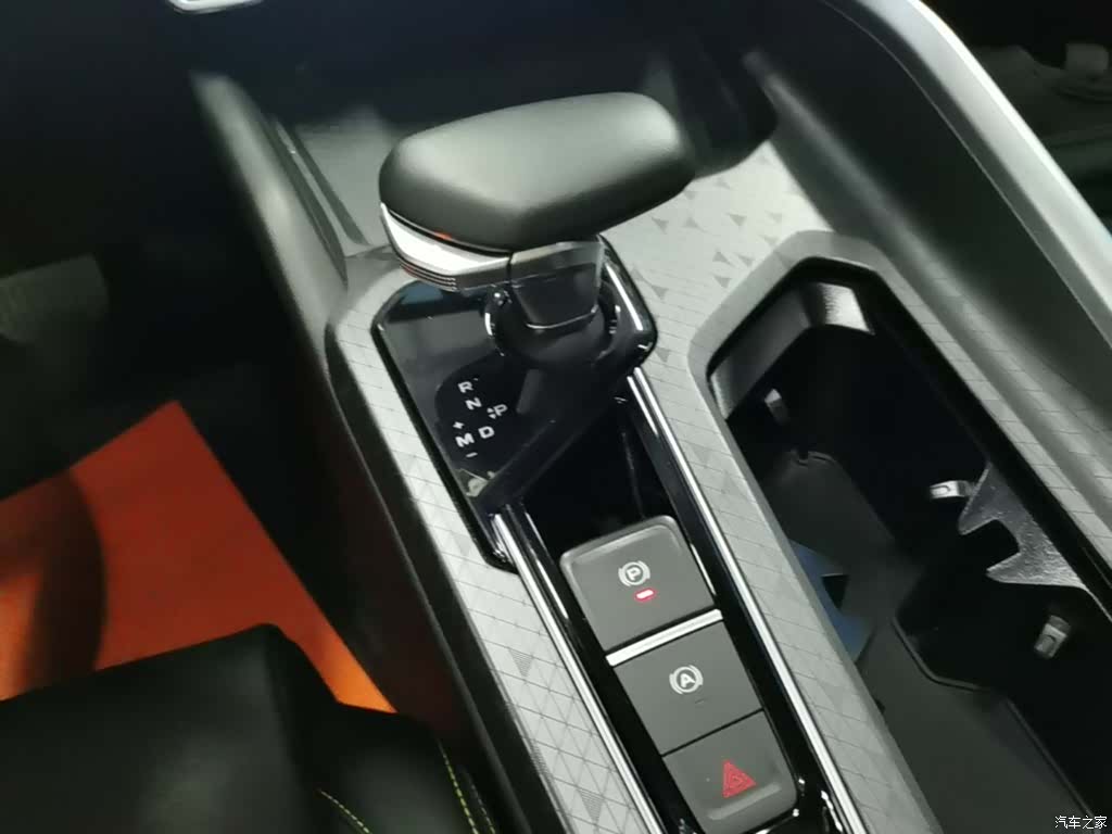 Geely Preface, 2024 14