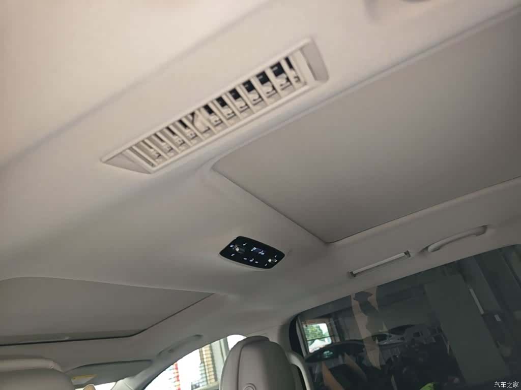 Roewe iMAX8, 2021 18