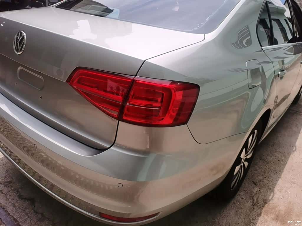 Volkswagen Sagitar, 2017 8