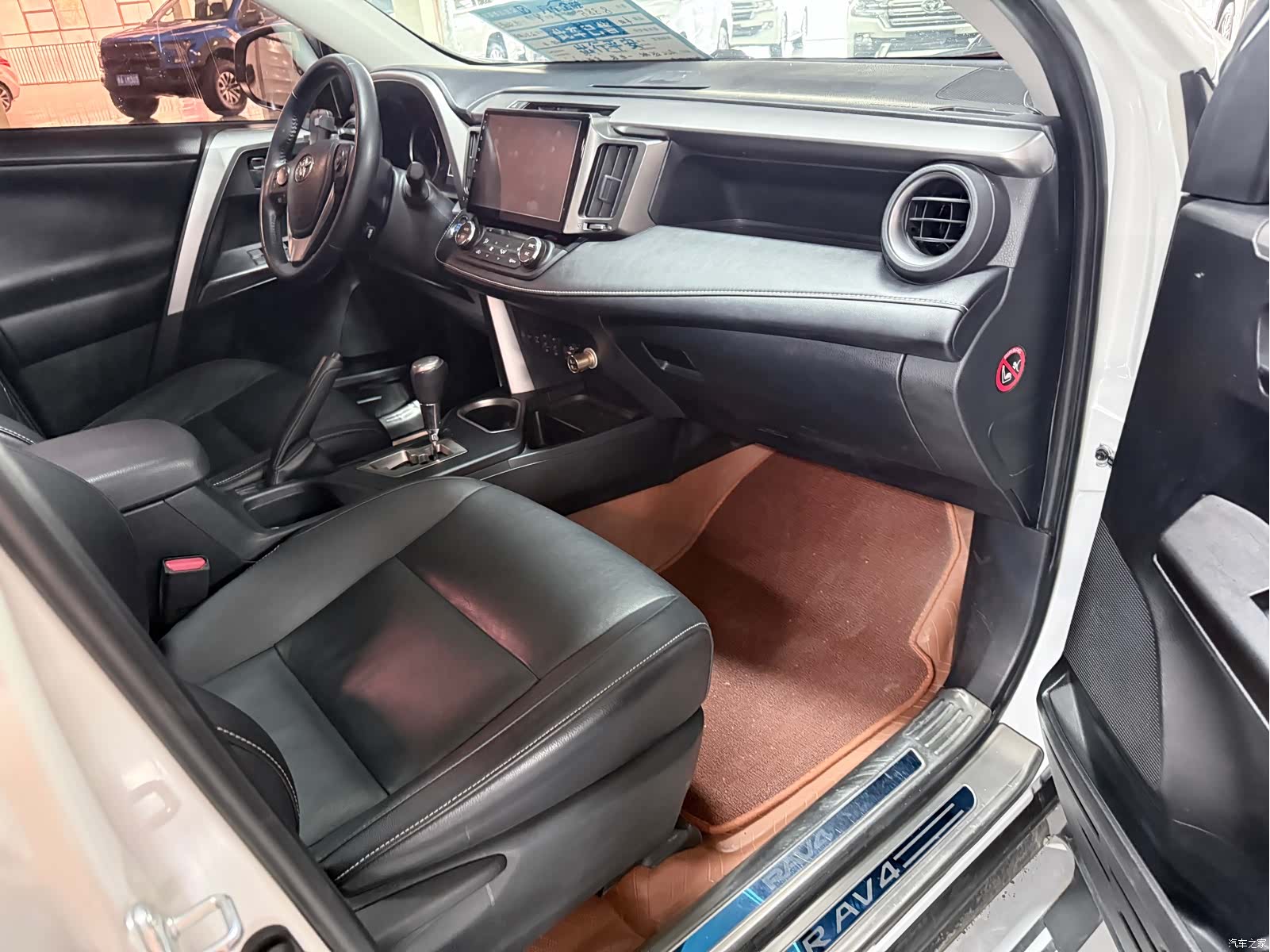 Toyota RAV4, 2018 21
