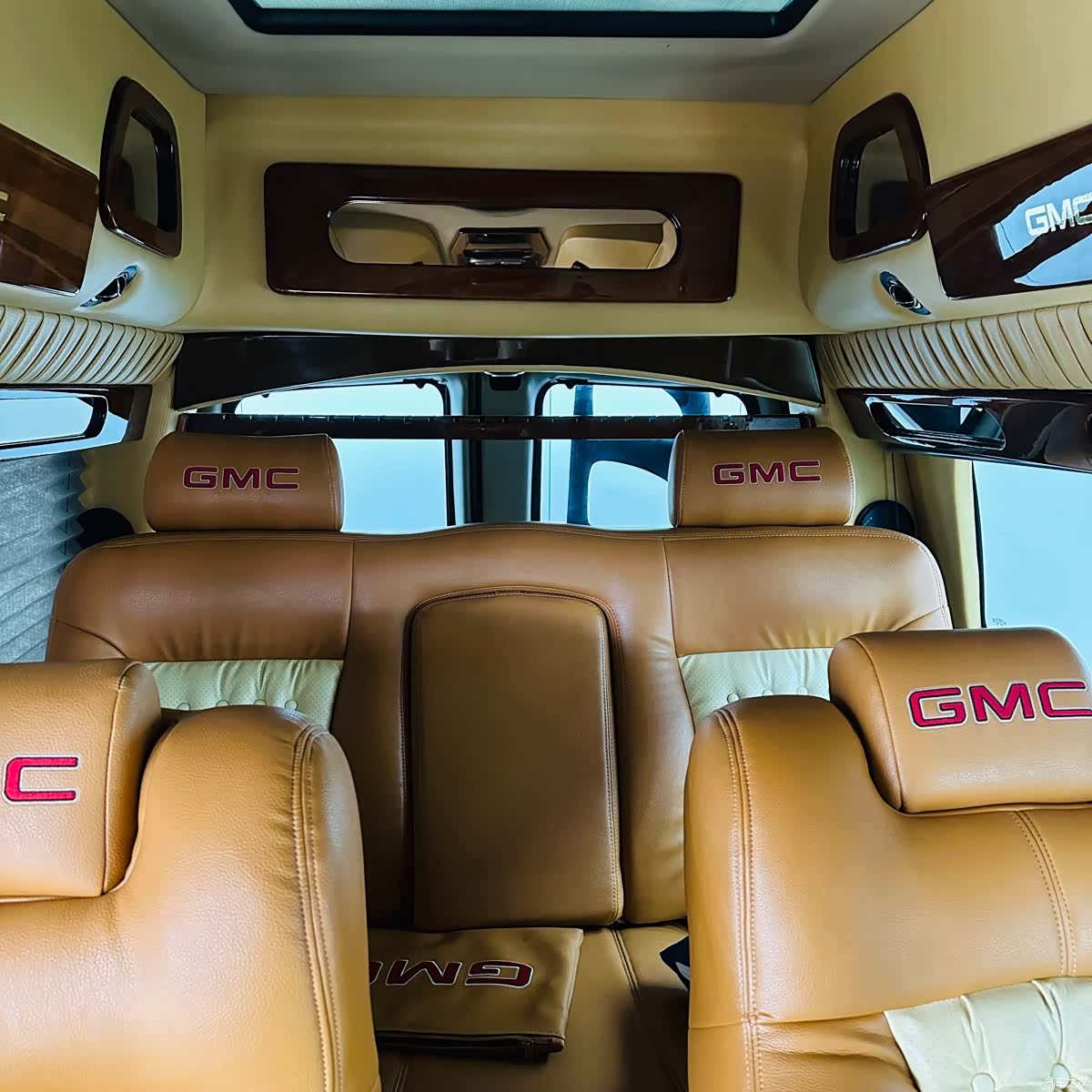 GMC SAVANA, 2012 22