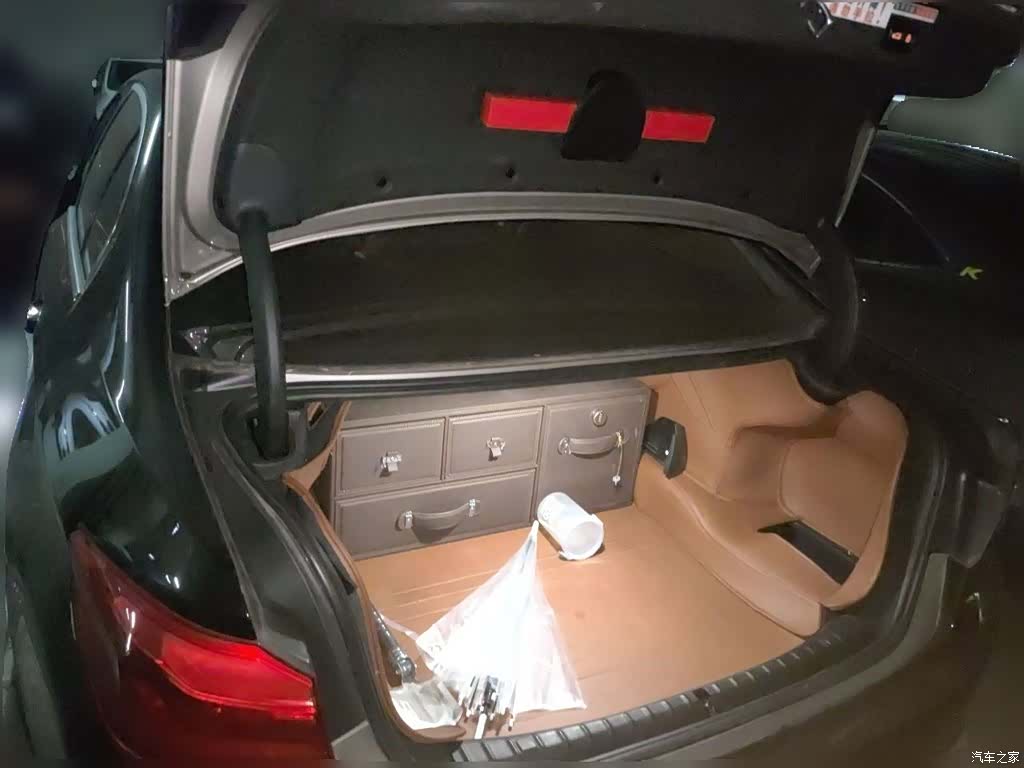 BMW 5 Series, 2018 10
