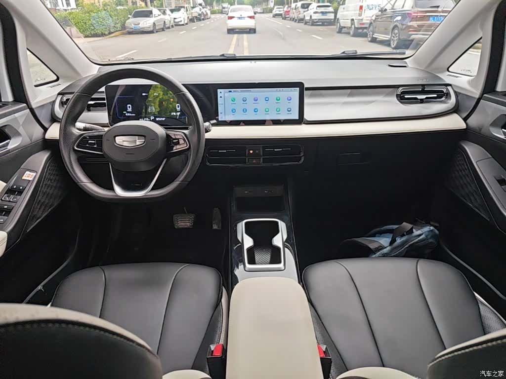 Geely E, 2024 10