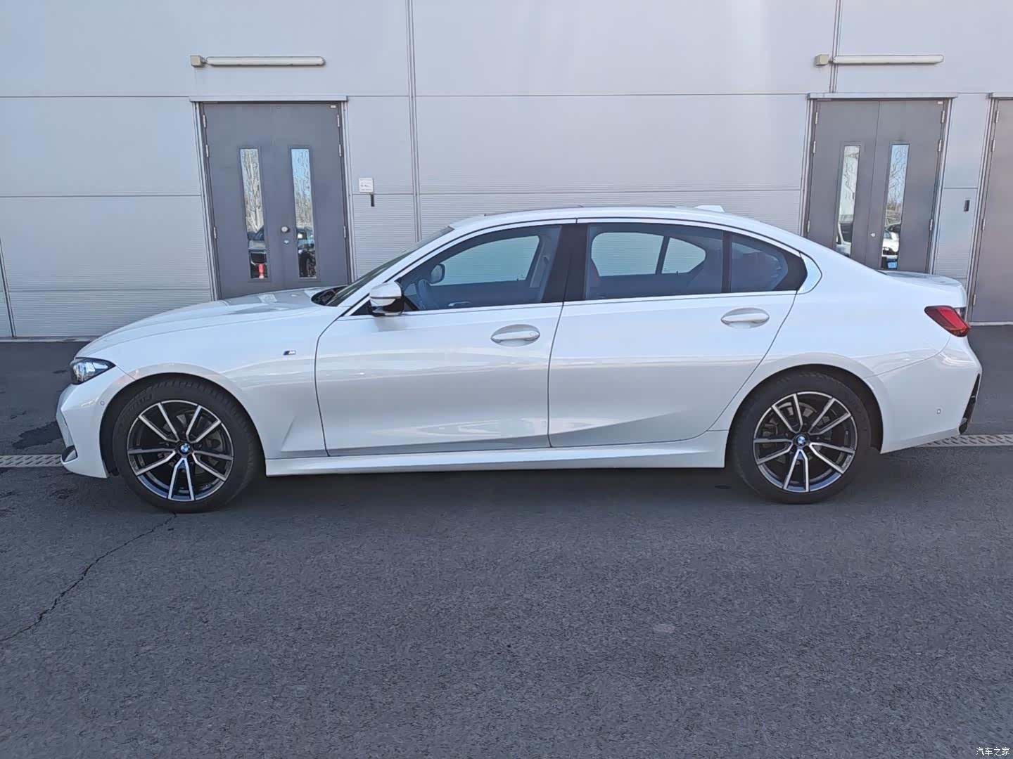 BMW 3 Series, 2025 все фото