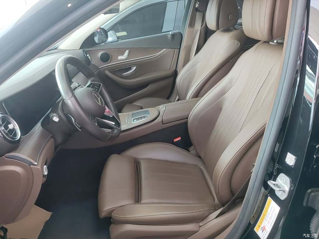 Mercedes-Benz E-Class, 2022 15
