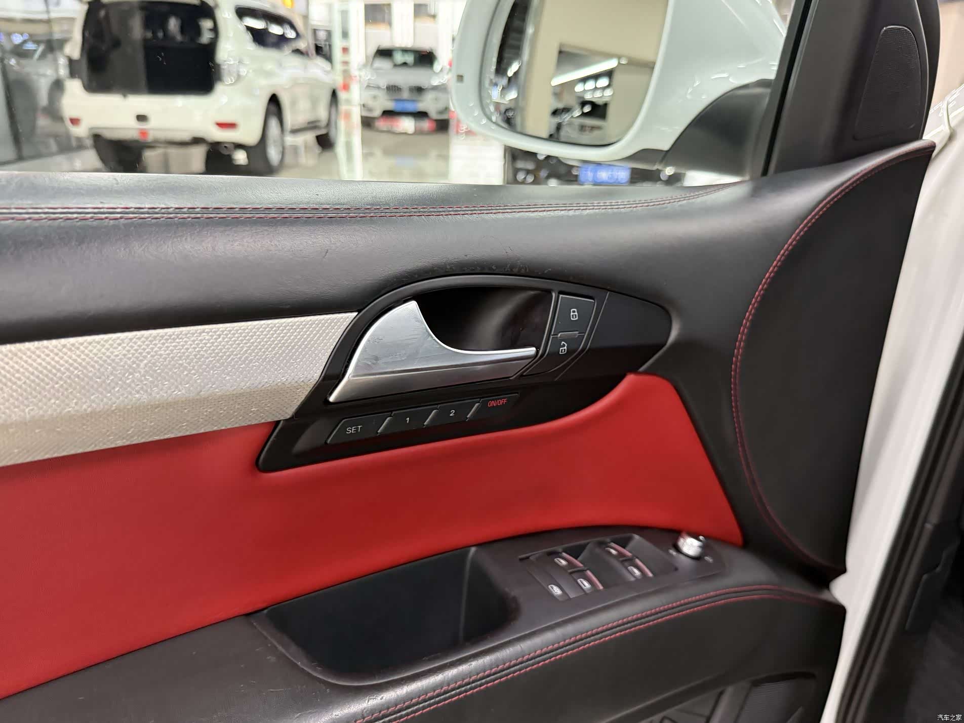 Audi Q7, 2011 24