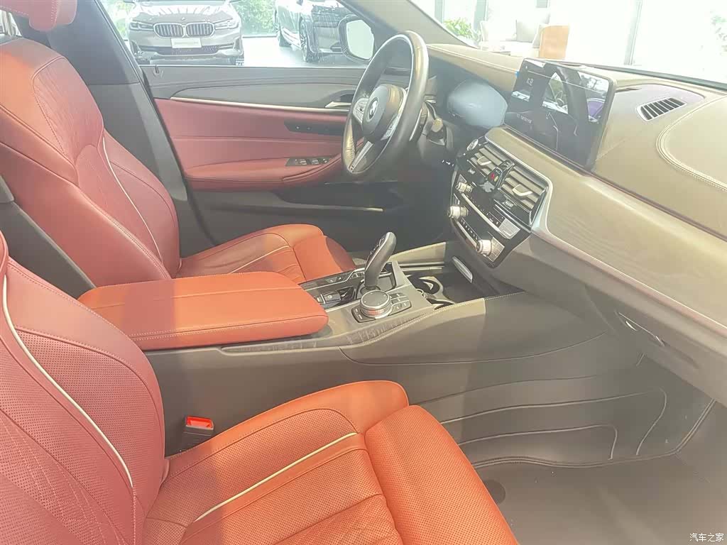 BMW 5 Series, 2023 11