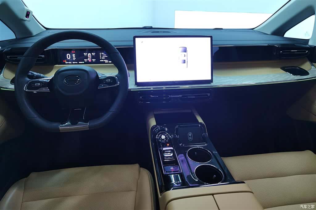 Trumpchi E8, 2024 12