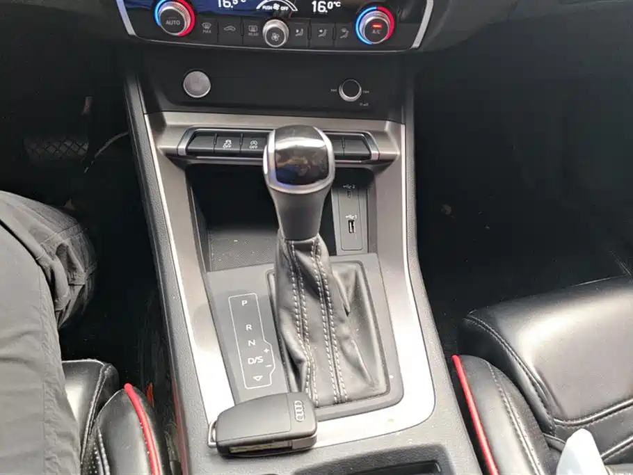Audi Q3 Audi Q3