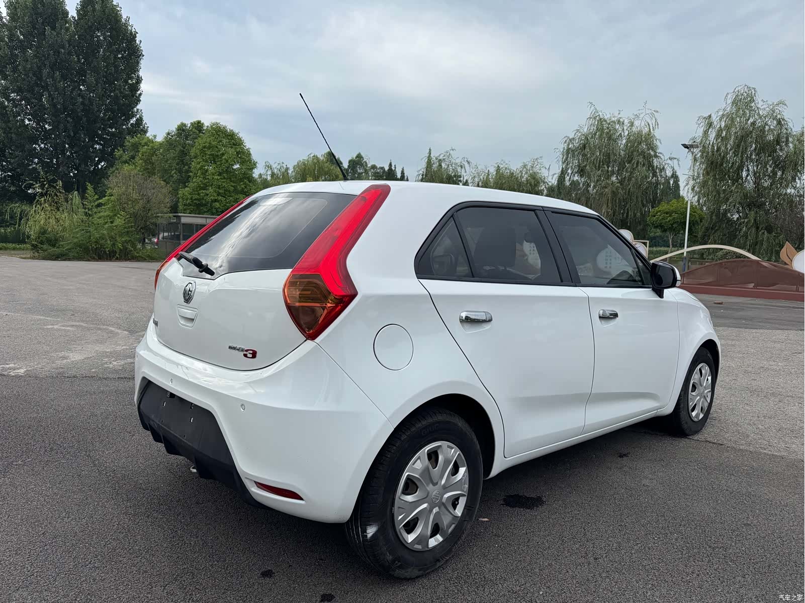 MG 3, 2017 7
