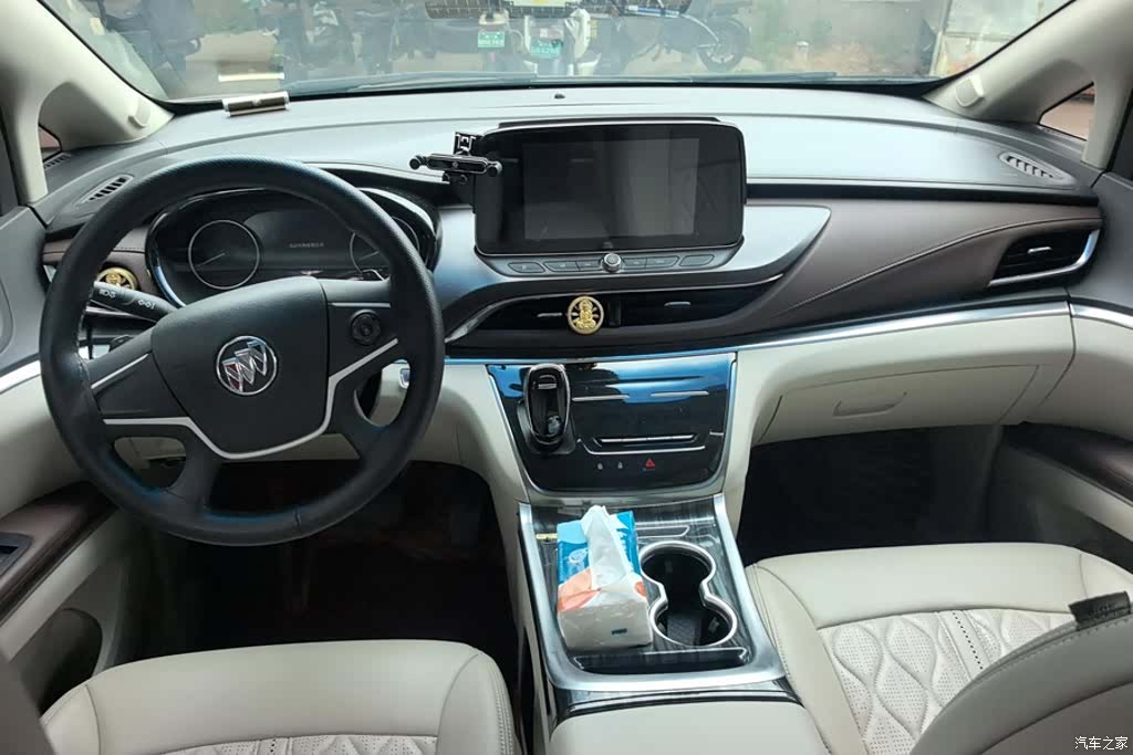Buick GL8, 2021 12