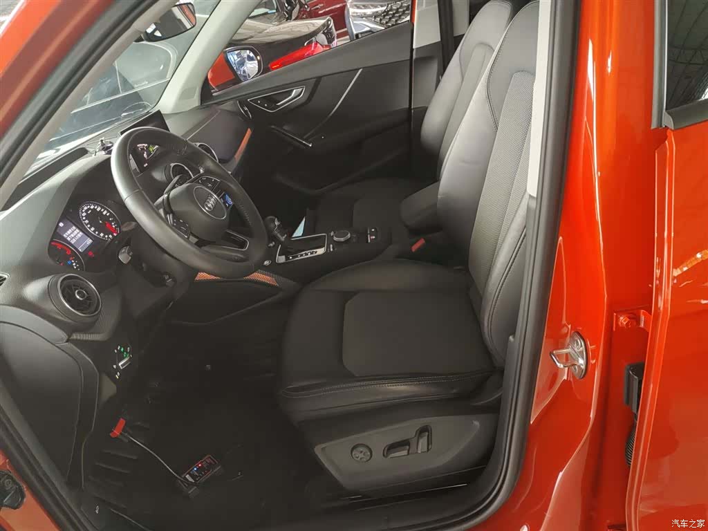 Audi Q2L, 2020 15