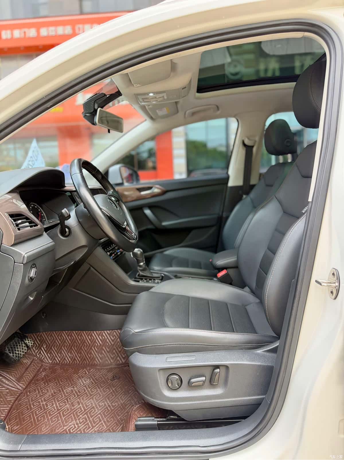 Volkswagen Tharu, 2022 10