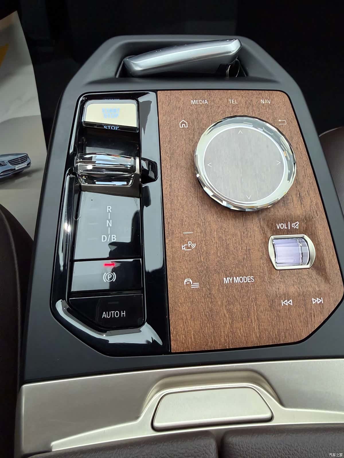 BMW iX, 2023 22