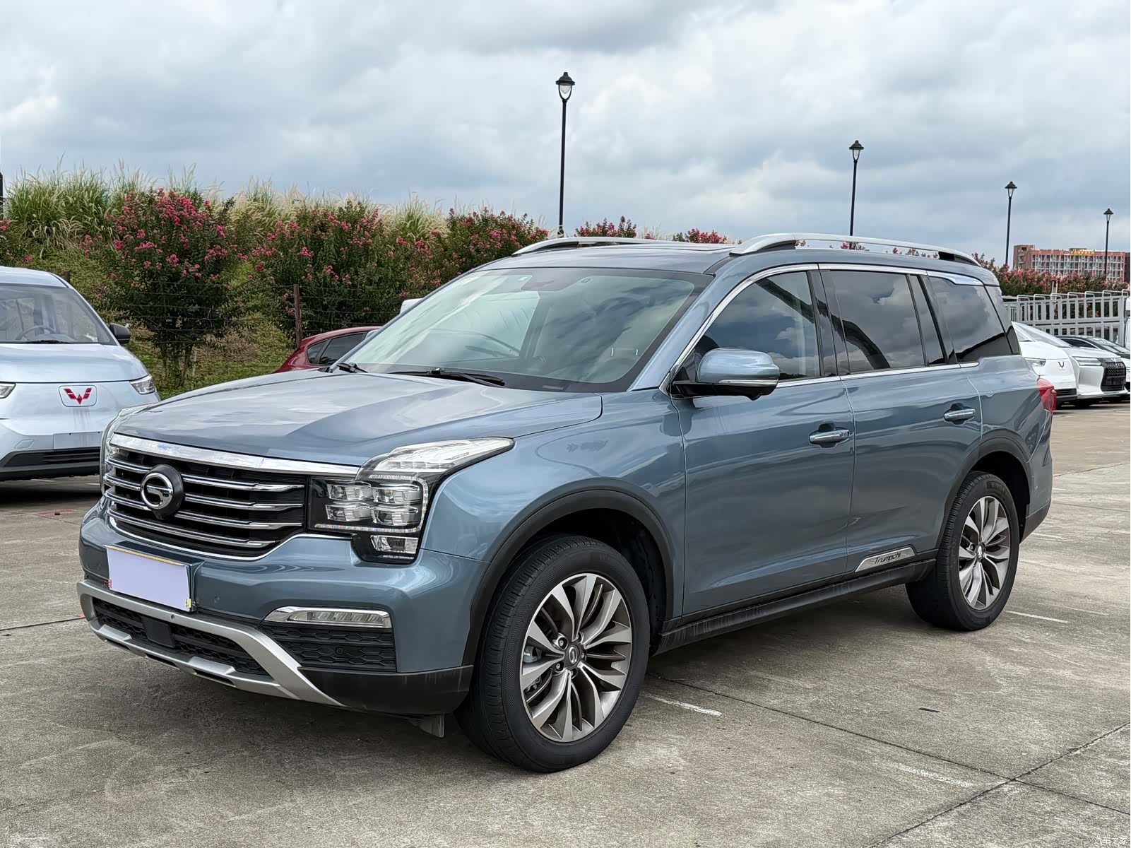Trumpchi GS8, 2017 1