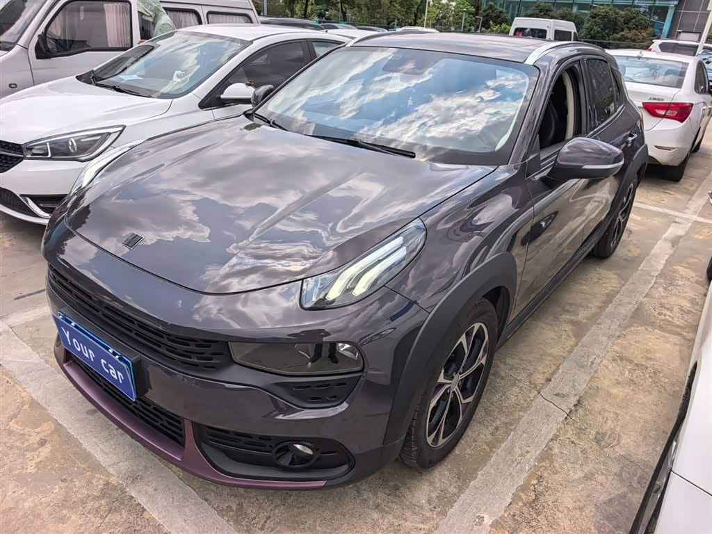 Lynk & Co 02