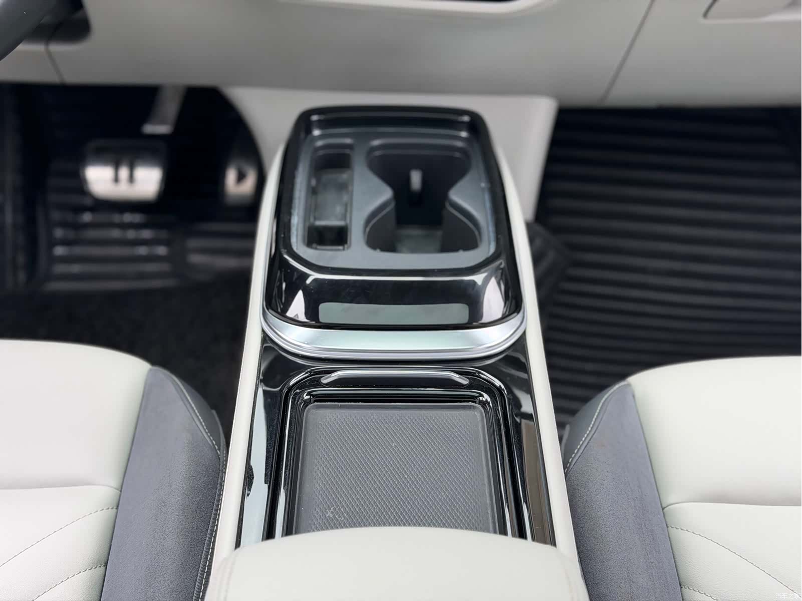 Volkswagen ID.4, 2021 15