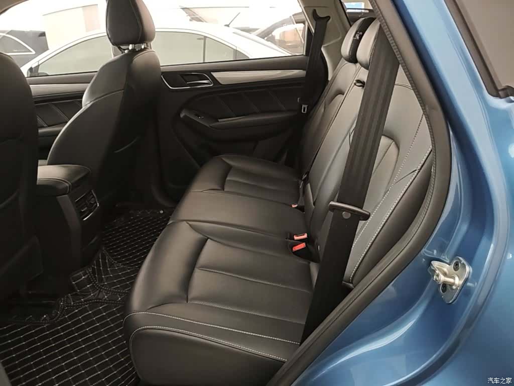 Roewe RX5, 2019 17