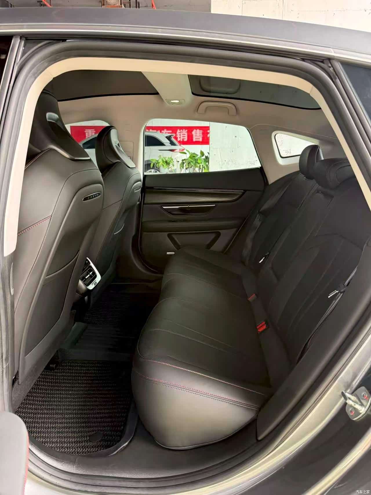 Xpeng P7, 2023 19