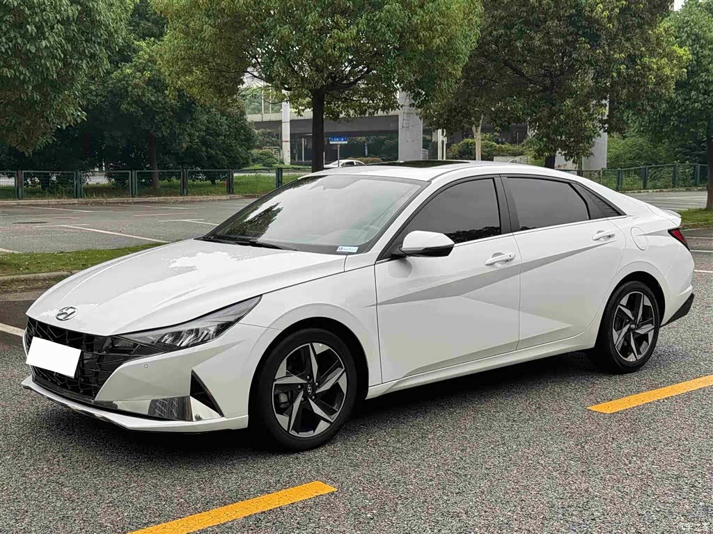 Hyundai Elantra, 2023 7