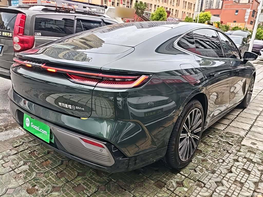 Geely 8, 2025 7