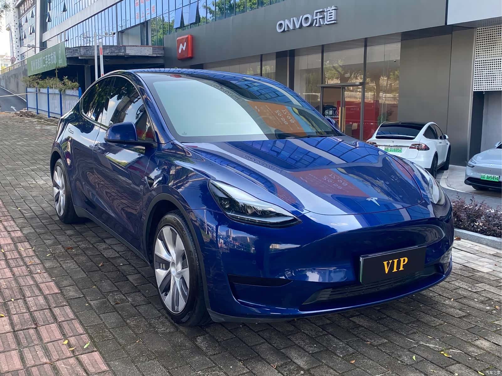 Tesla Model Y, 2022 3