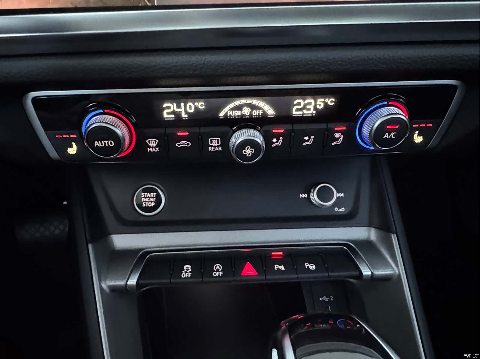 Audi Q3, 2022 13