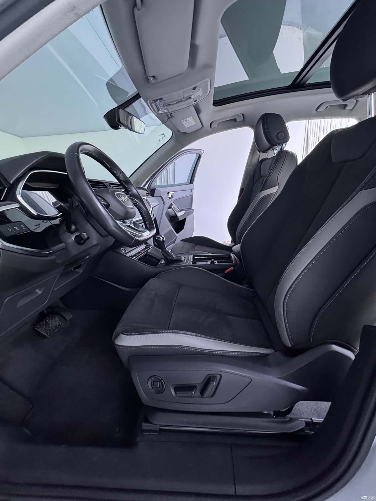 Audi Q3, 2022 24