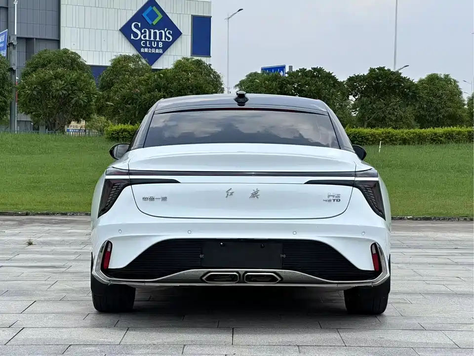 Hongqi H6