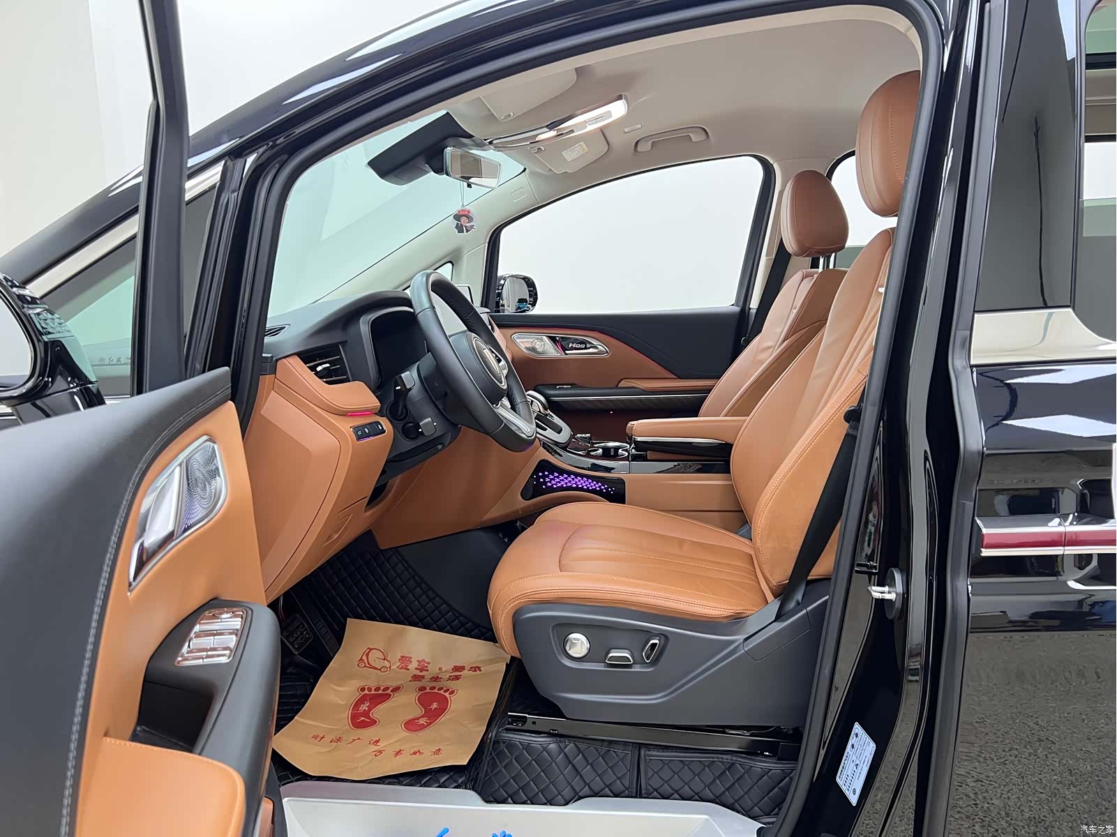 Hongqi HQ9, 2024 15