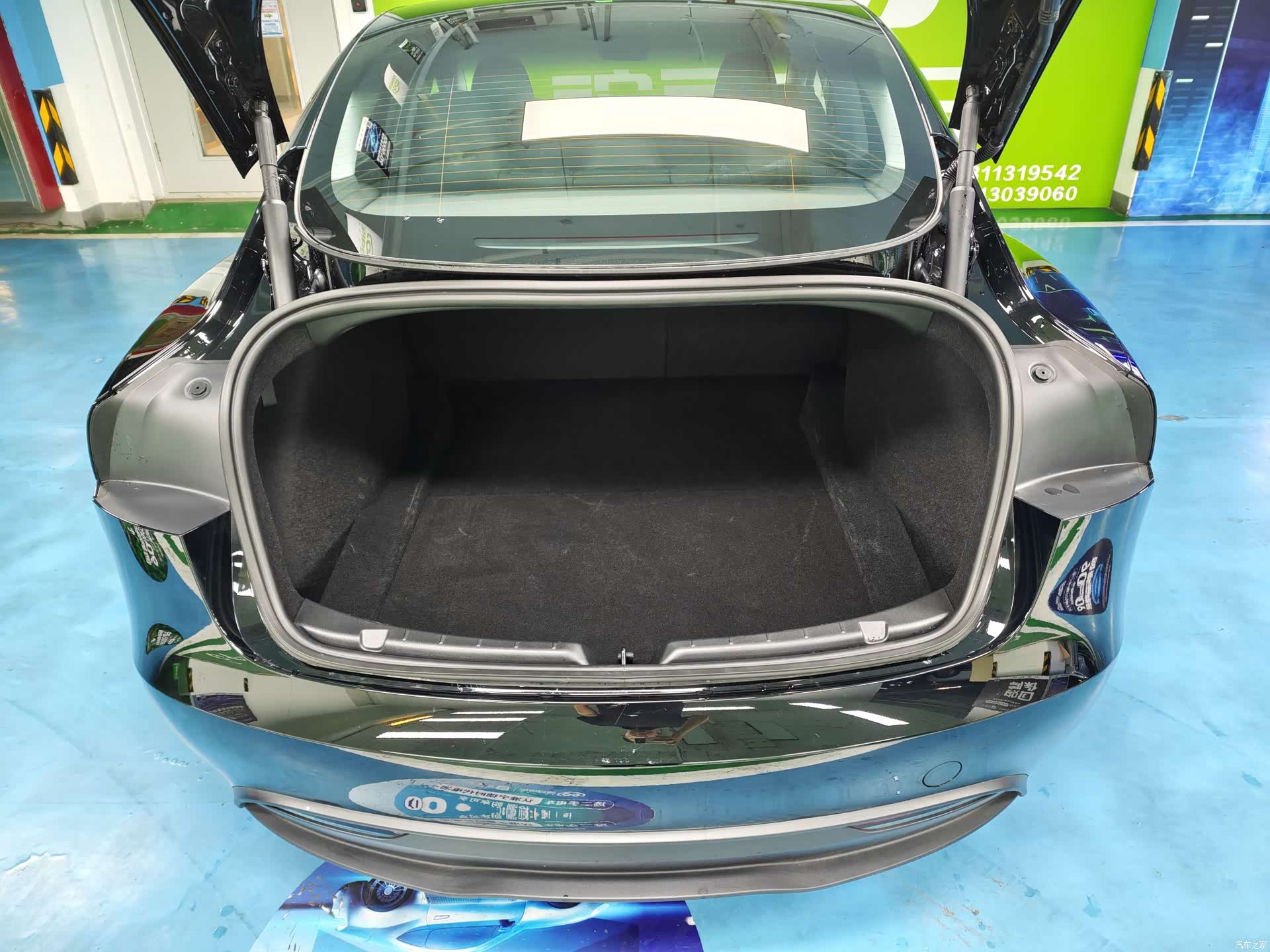 Tesla Model 3, 2026 19