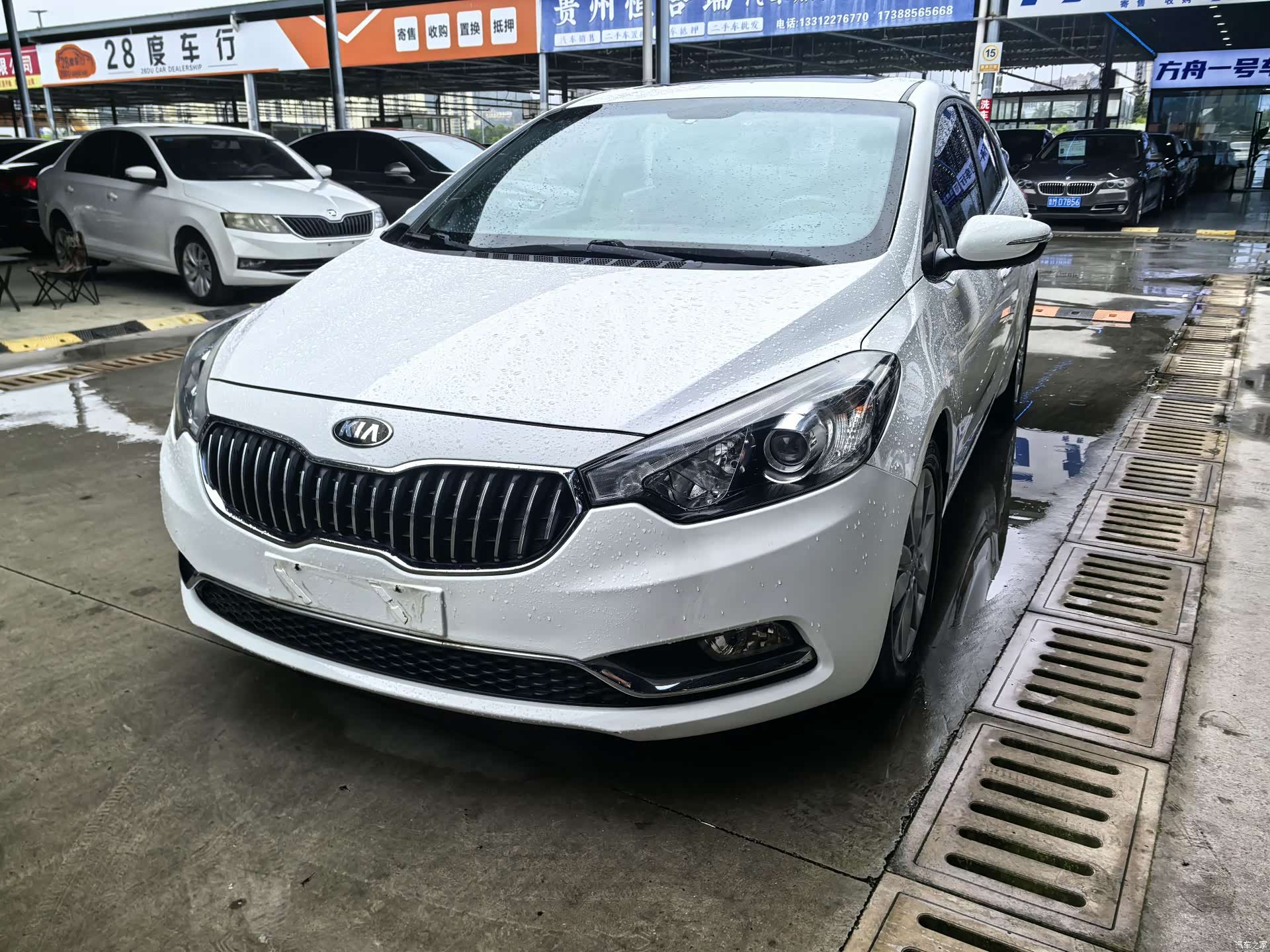 Kia K3, 2013 1