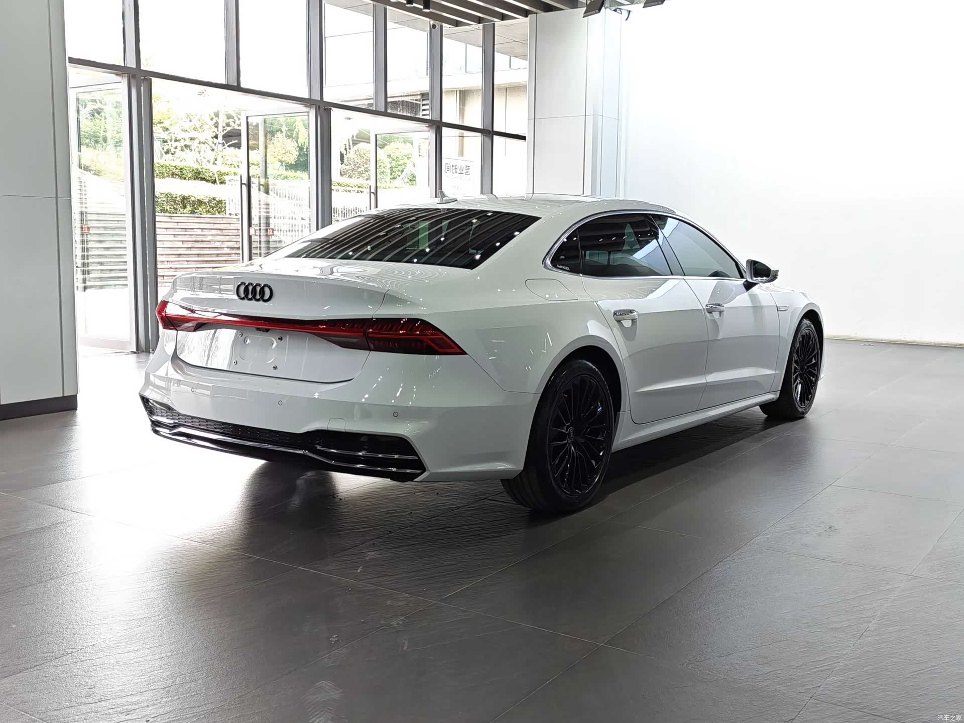 Audi A7L, 2022 19