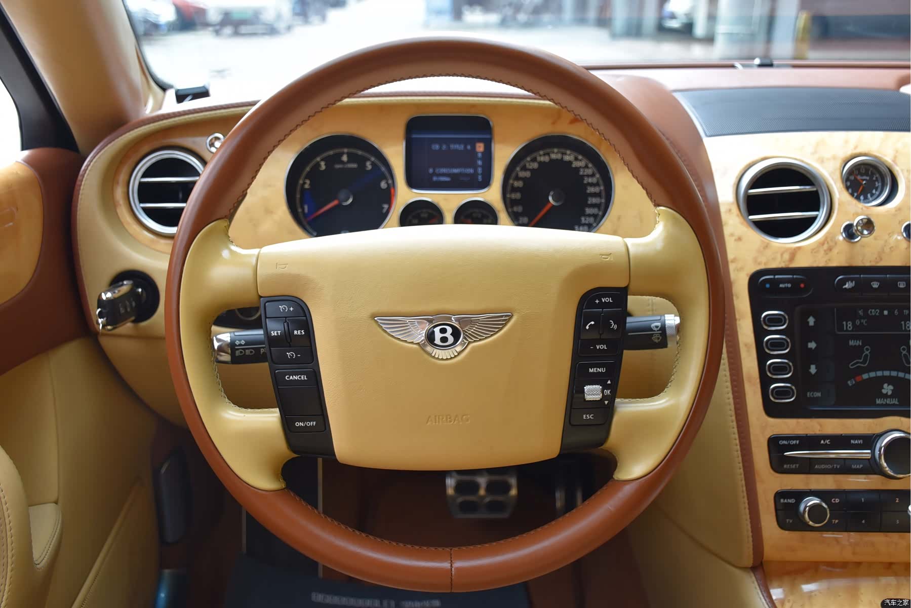 Bentley Flying Spur, 2008 9