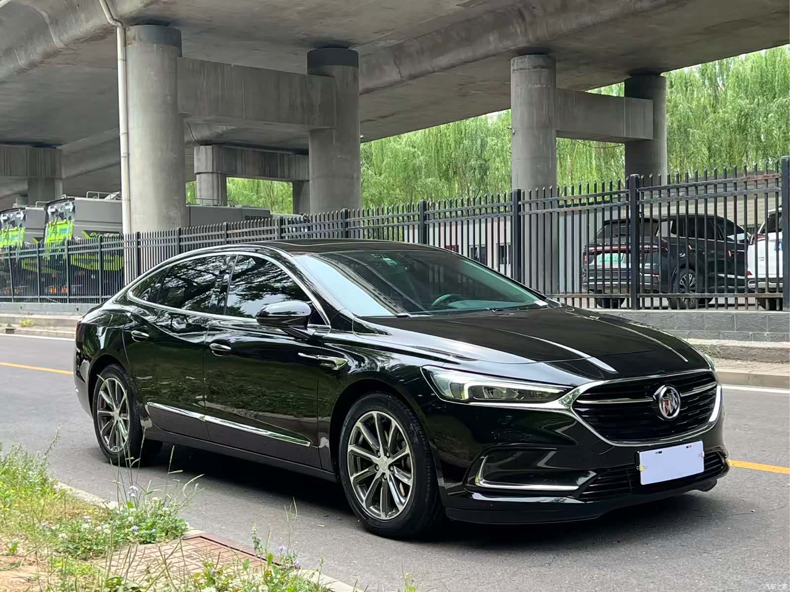 Buick LaCrosse, 2022 3