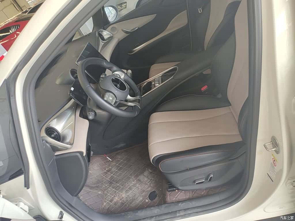 BYD Dolphin, 2023 15