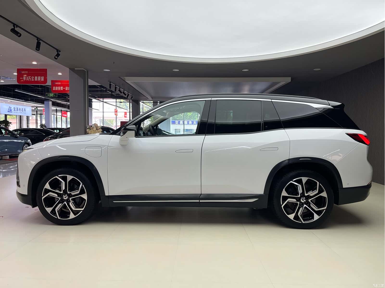 NIO ES8, 2018 3