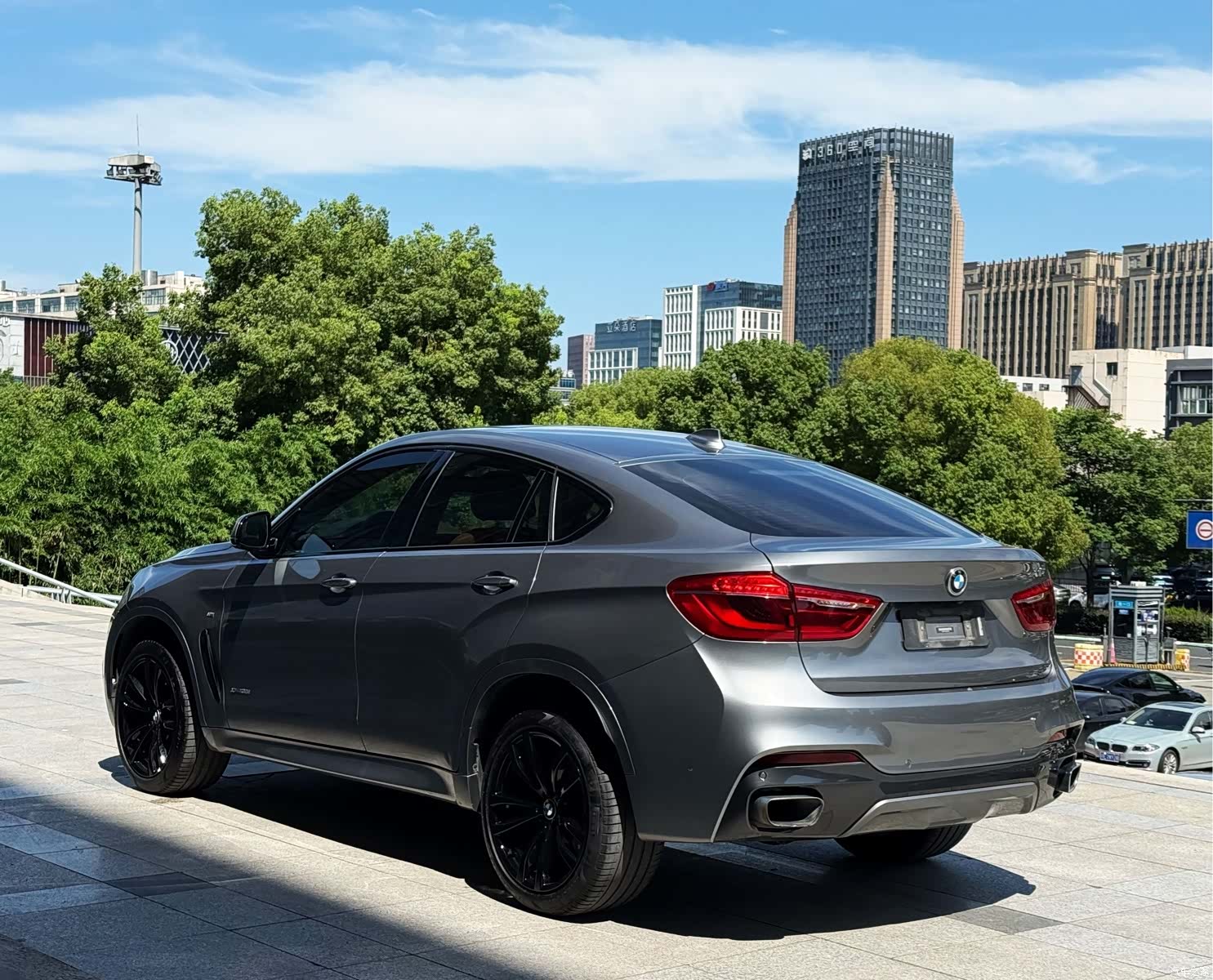 BMW X6, 2019 все фото