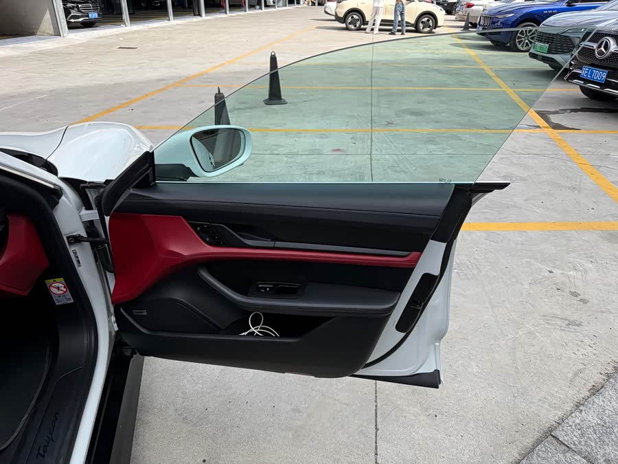Porsche Taycan 2020, фото 13