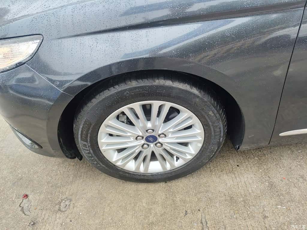 Ford Taurus, 2016 23