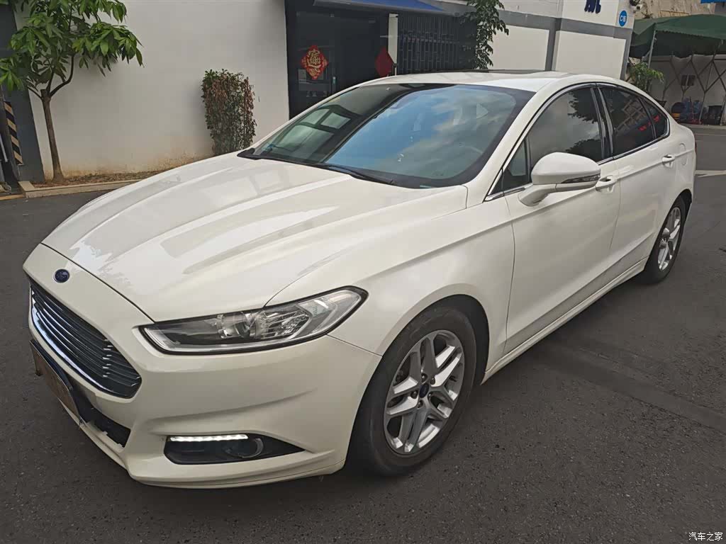 Ford Mondeo, 2013 1