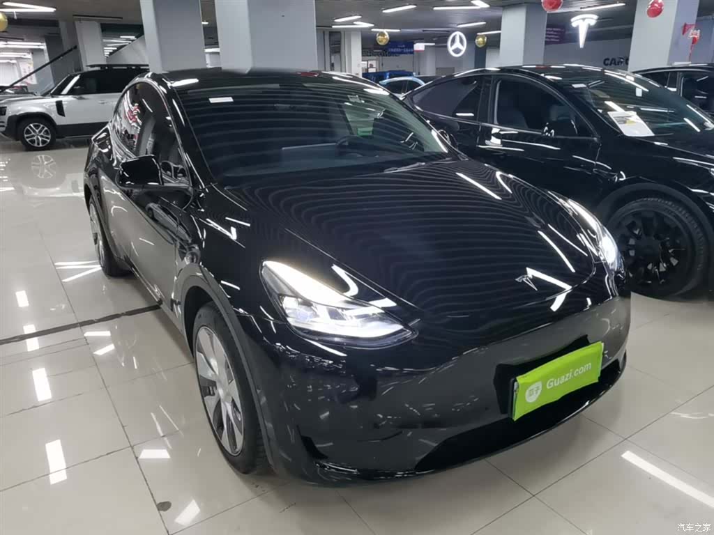 Tesla Model Y, 2022 4