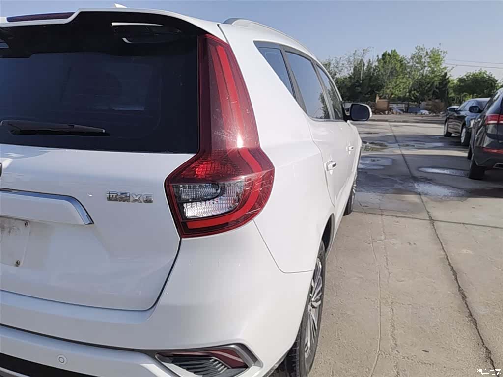 Geely X6, 2018 24