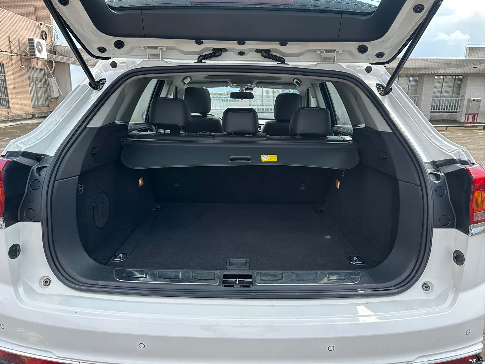 Zotye X7, 2017 16